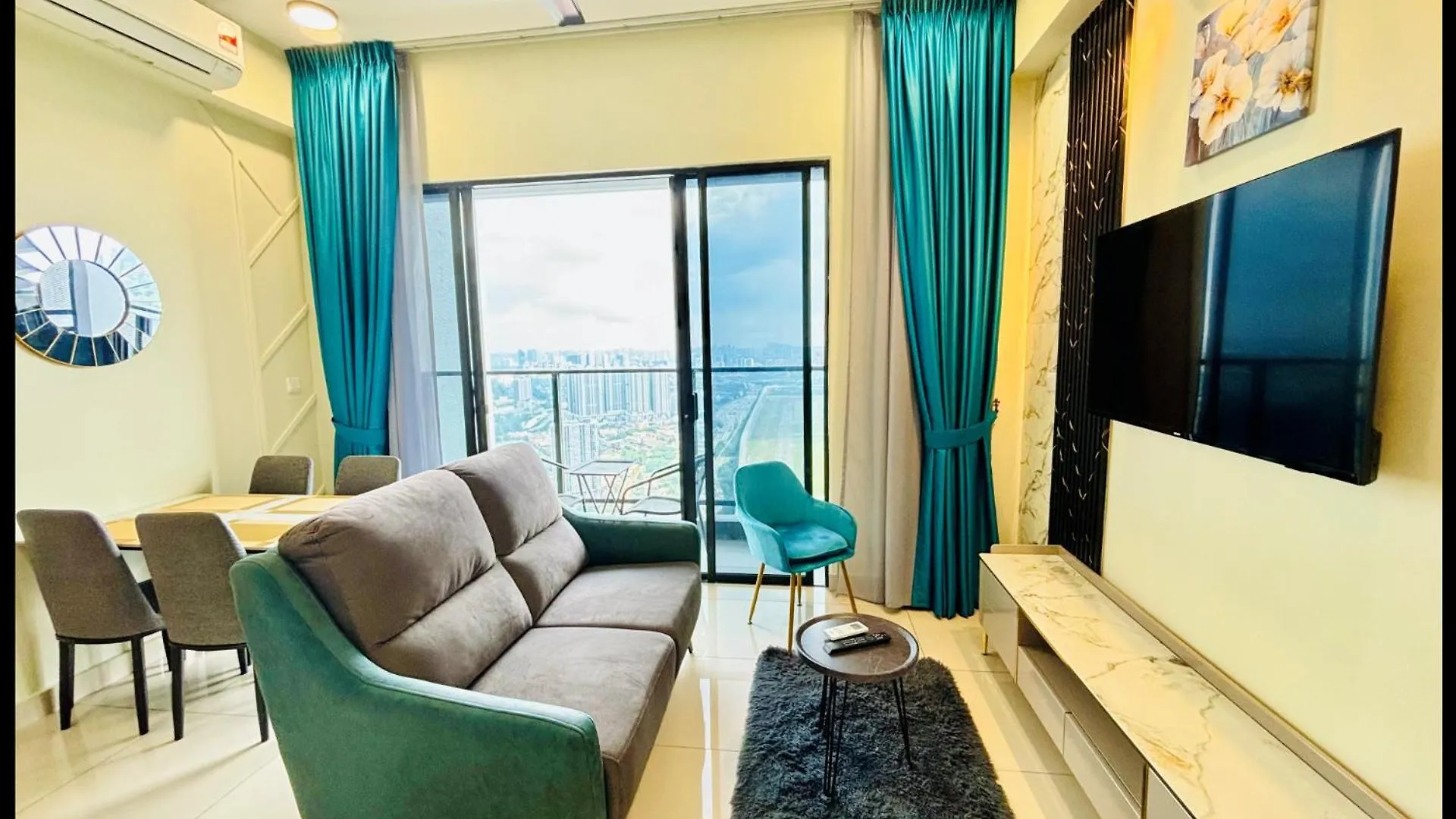 Skystays360 Kl, 60Th Floor - Close To Klcc Trx 2-Bedroom 2 Bathrooms Kuala Lumpur
