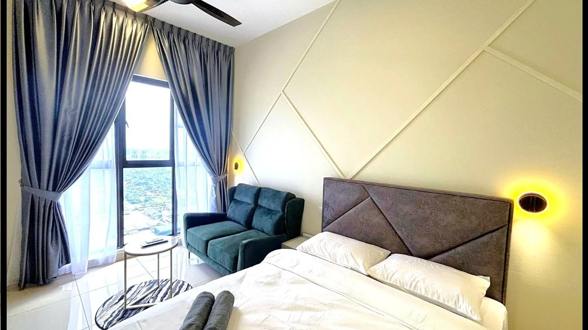 Skystays360 Kl, 60Th Floor - Close To Klcc Trx 2-Bedroom 2 Bathrooms Kuala Lumpur 0*,